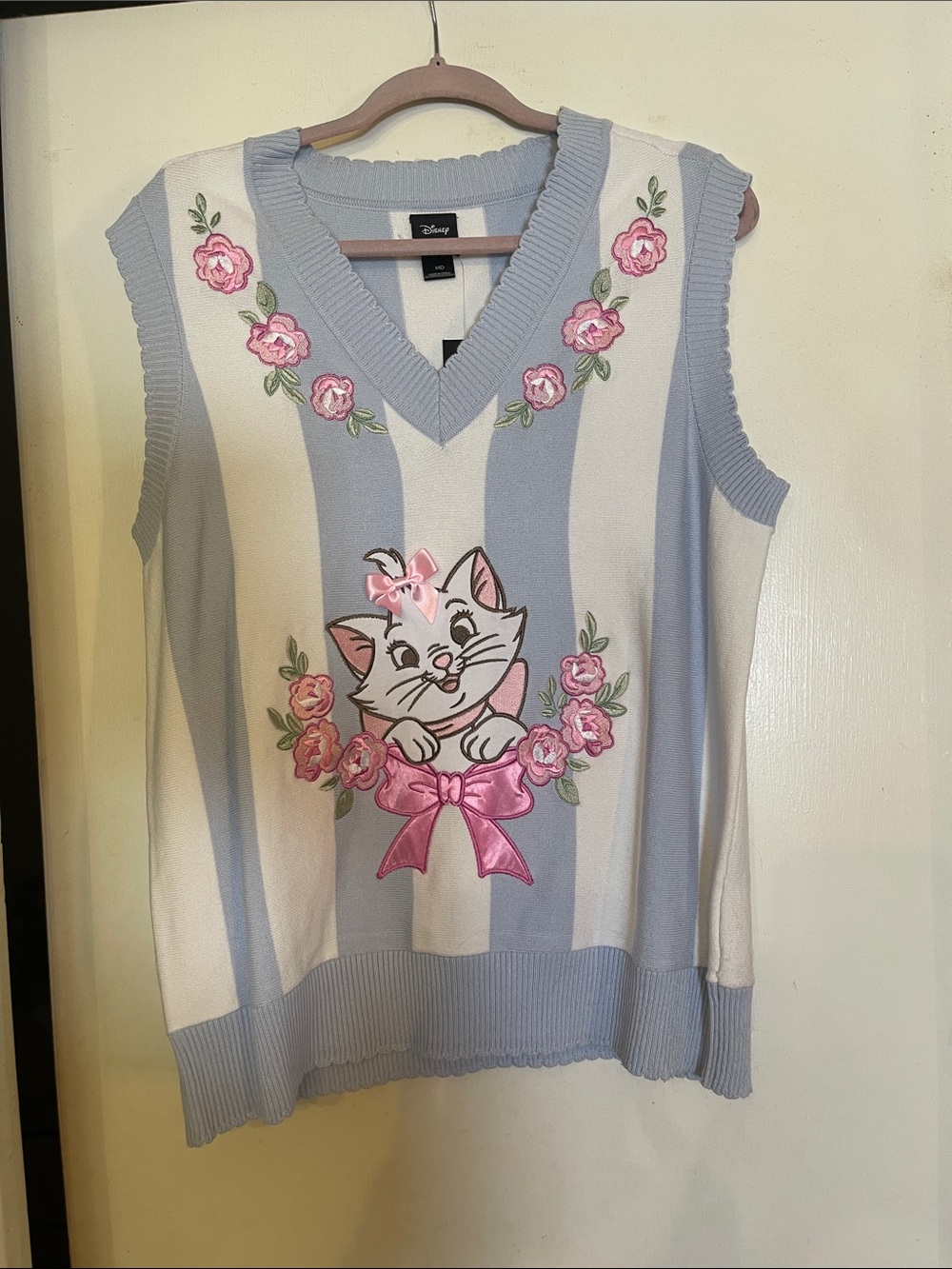 Her Universe Disney The Aristocats Marie Oversized Knit vest medium NWT